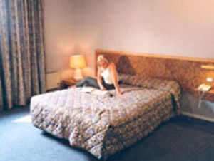 Les Salons Astoria Hotel Massy  Kültér fotó